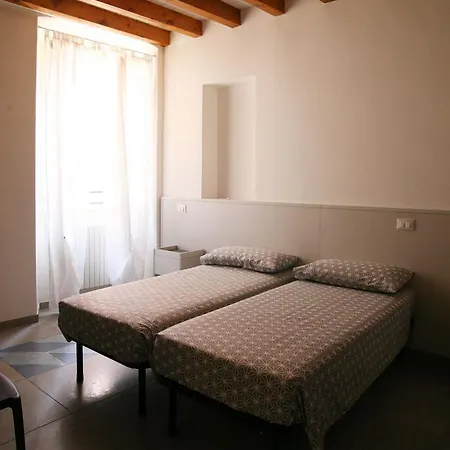 Degli Acrobati * Brescia
