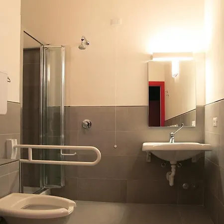 Hostal Degli Acrobati *
